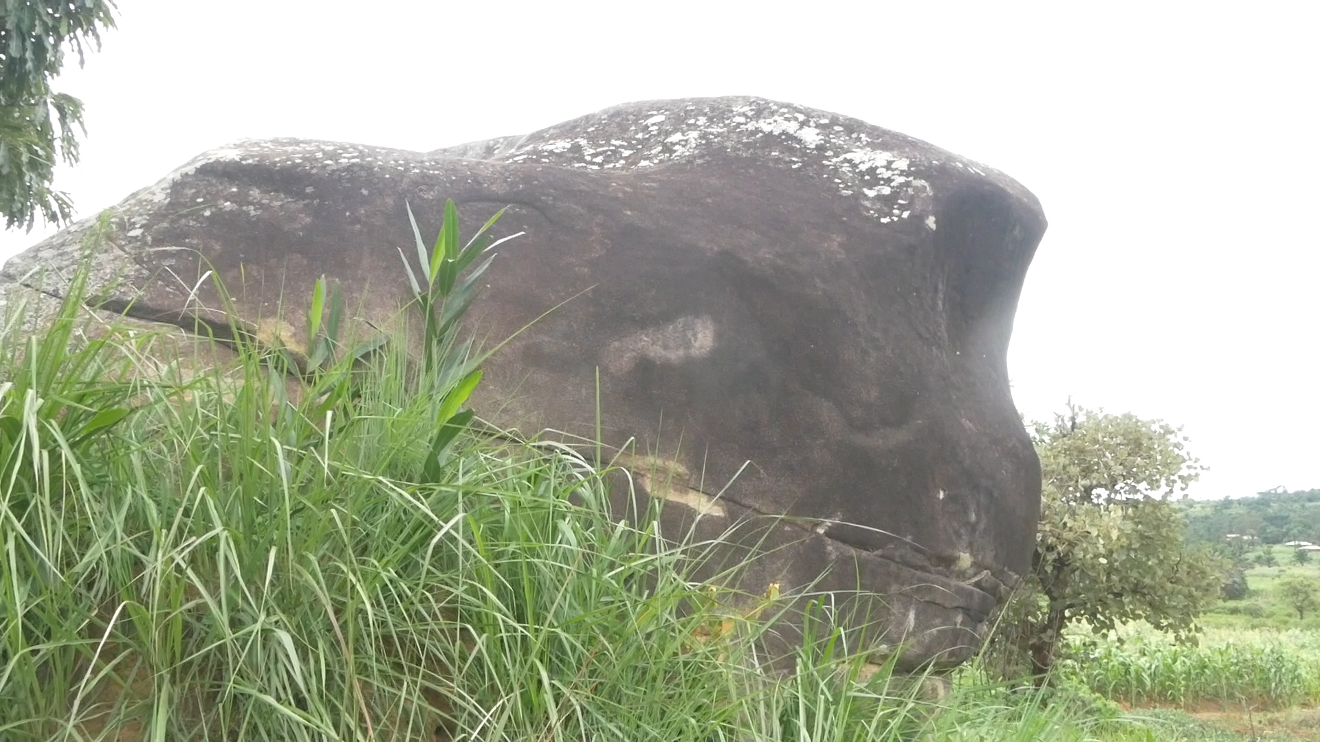 Close-up of the Ngoh Fong-Mankong sacred rock